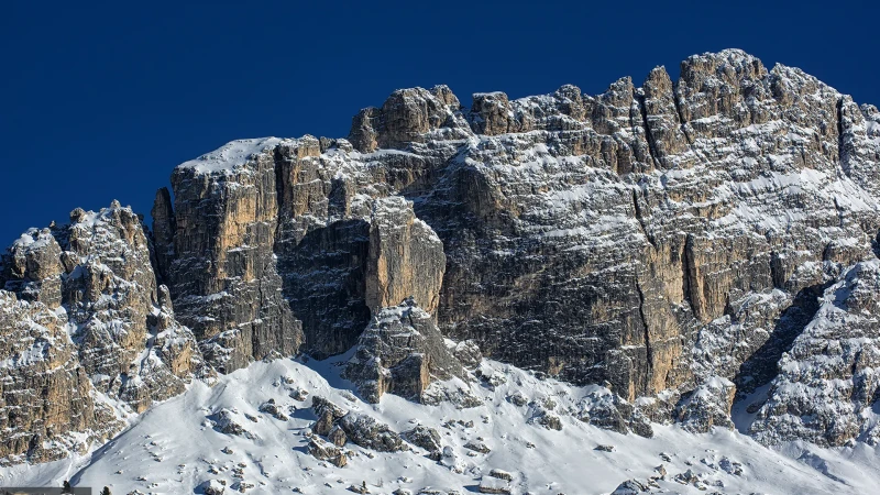L'inverno sui Cadini di Misurina visti dal lago di Misurina