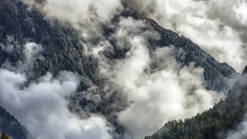 Le alpi dopo il temporale autunnale