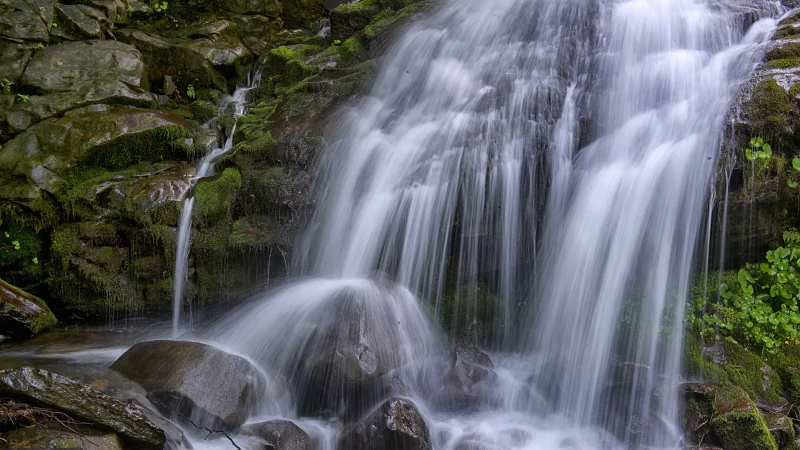 Lo scorrere dell'acqua