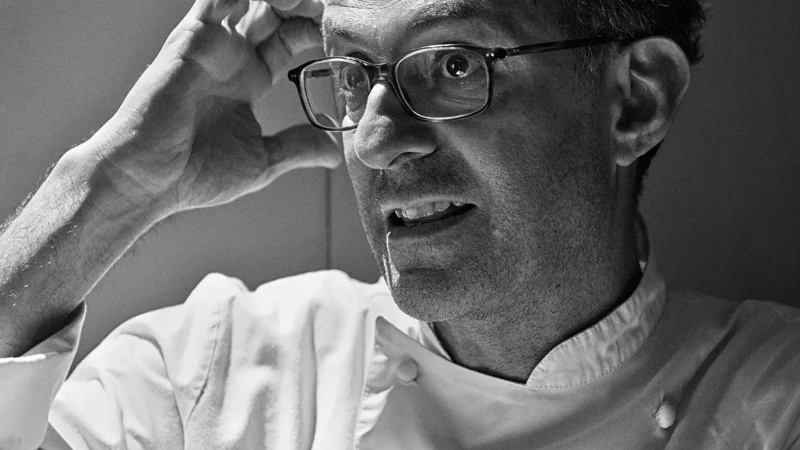 Ritratto a Chef Massimo Bottura in bianco e nero
