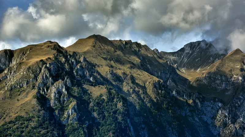 Uno scorcio autunnale sul Parco naturale Adamello Brenta