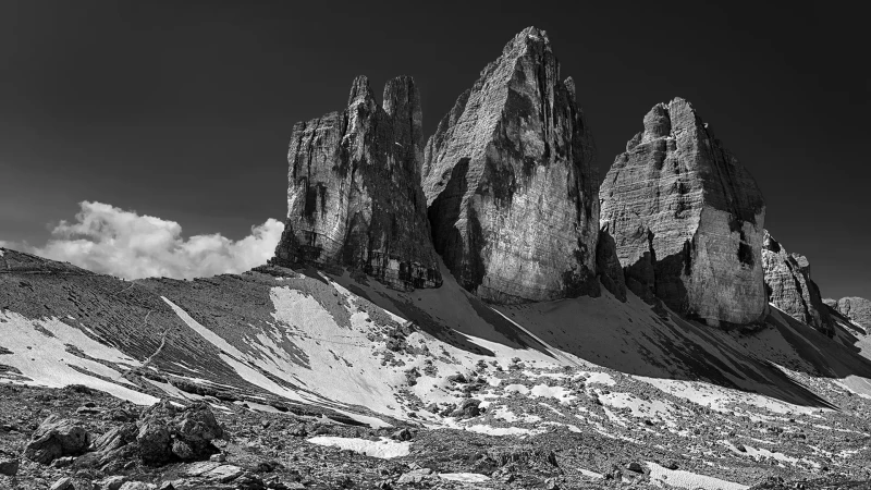Tre Cime di Lavaredo in bianco e nero