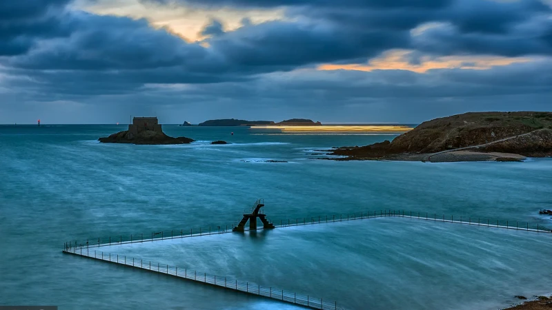 Una notte autunnale dalle mura di Saint Malo