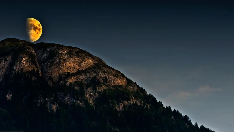 Uno scivolo per la luna in val di Fassa