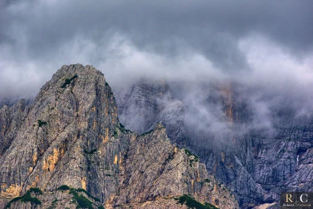 Una piovosa giornata estiva sulle Alpi Giulie della Val Saisera