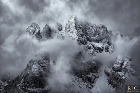 Dolomiti ammantate di nuvole