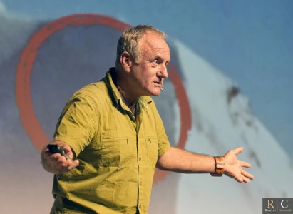 Mark Inglis sul palco dell'IMS