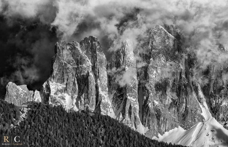 Odle di Eores in bianco e nero