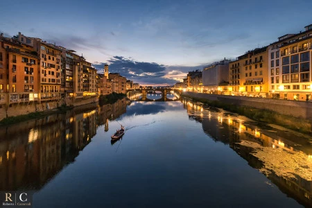 Si accende la sera a Firenze